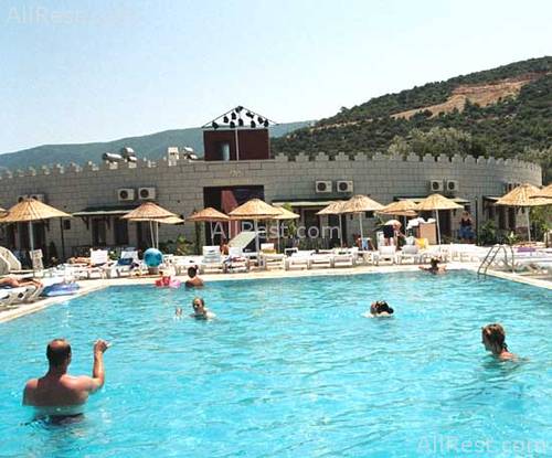 Izer Beach Club 15